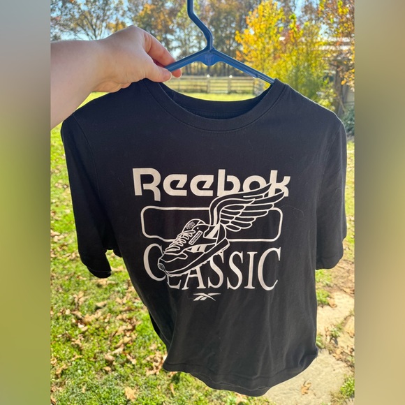 Reebok Tops - Reebok Black Crew Neck Tee